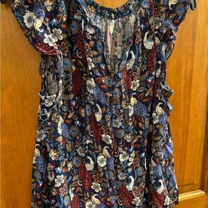 Sleeveless multicolored top